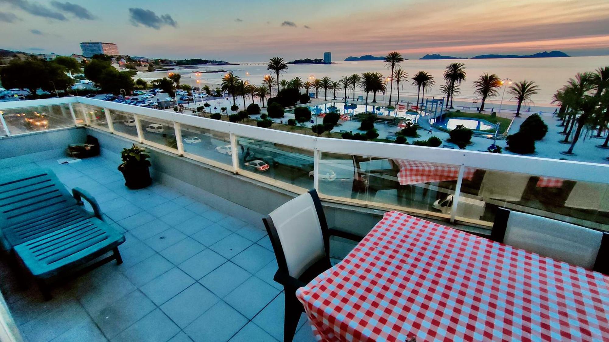 Samil Apartment, Primera Linea De Playa Con Wifi Y Garaje Виго Экстерьер фото